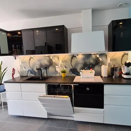 Le Berc'aye アエィ